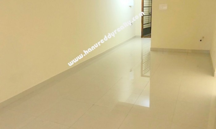 16 BHK Independent House for Sale in Mandaveli
