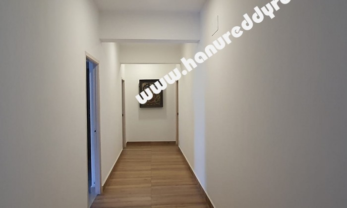 4 BHK Flat for Rent in Kotturpuram