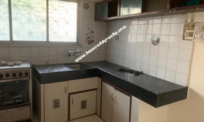 2 BHK Flat for Rent in Koregaon Park