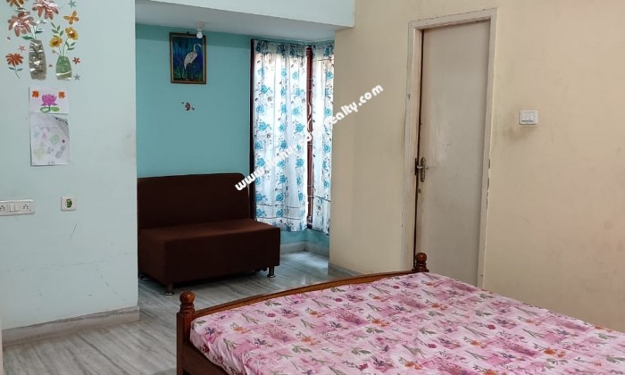 7 BHK Duplex House for Sale in Valasaravakkam