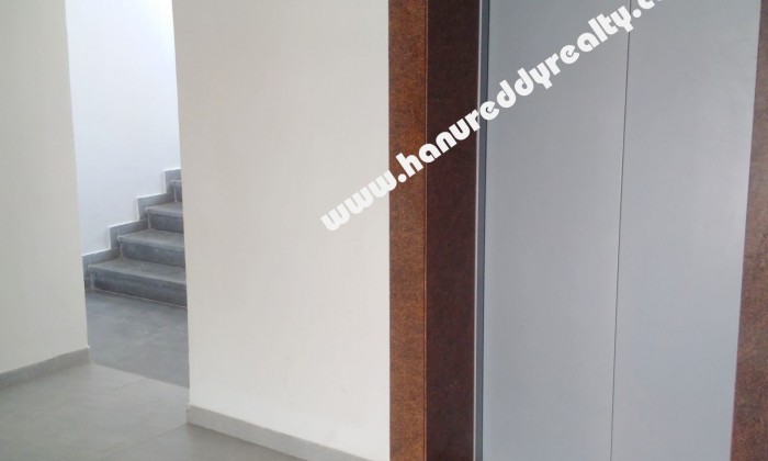 2 BHK Flat for Sale in Manapakkam