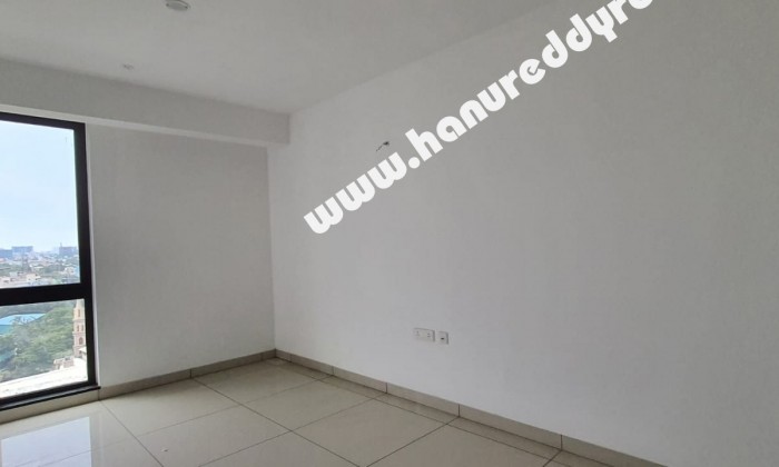 3 BHK Flat for Sale in Raja Annamalaipuram