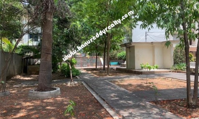 2 BHK Penthouse for Sale in Mangaldas Road