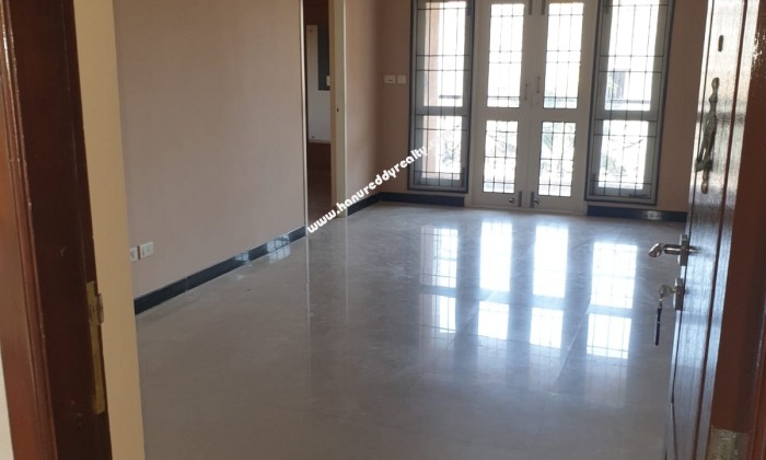 2 BHK Flat for Rent in Velachery