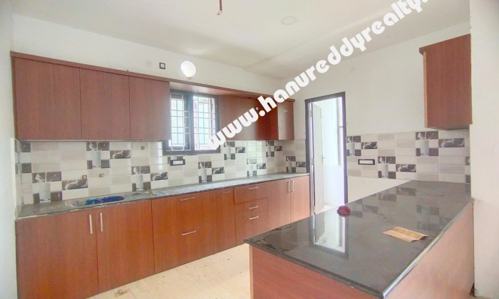 2 BHK Flat for Sale in Adyar