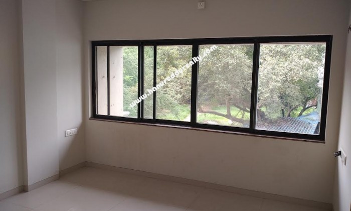 2 BHK Flat for Sale in Camp