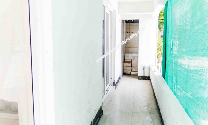 2 BHK Flat for Sale in Saibaba Colony