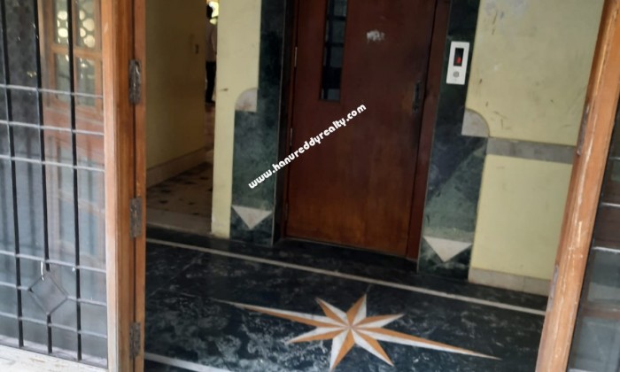 4 BHK Flat for Sale in Royapettah