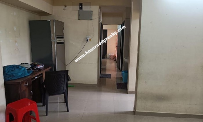 2 BHK Flat for Sale in Karvenagar