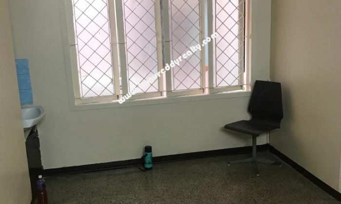 2 BHK Flat for Sale in Town Hall