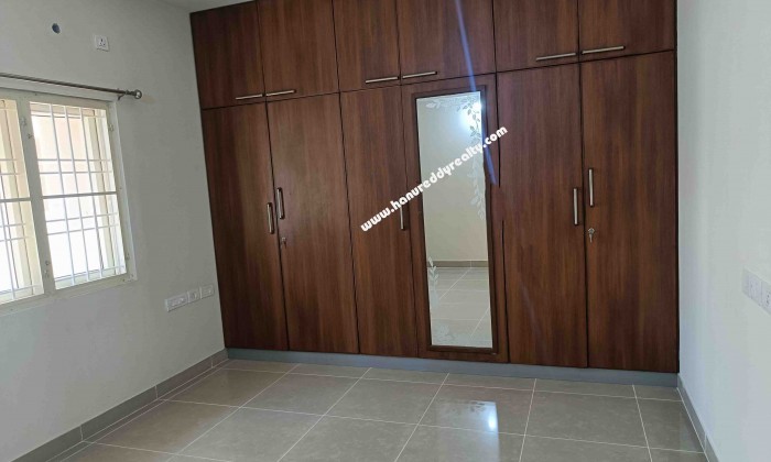 3 BHK Flat for Sale in Meena Estate