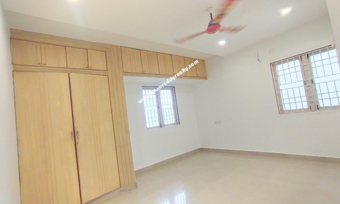 4 BHK Flat for Rent in Madipakkam