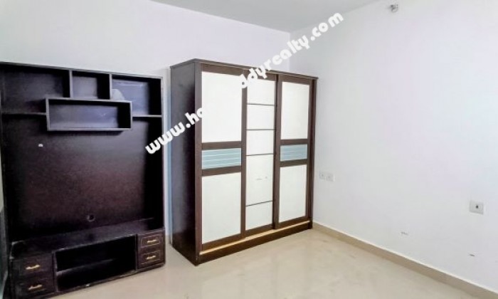 2 BHK Flat for Sale in Korattur