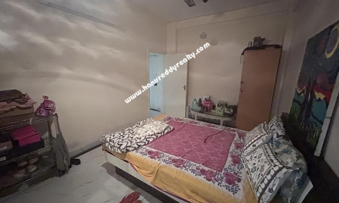 1 BHK Flat for Sale in  Bund Garden
