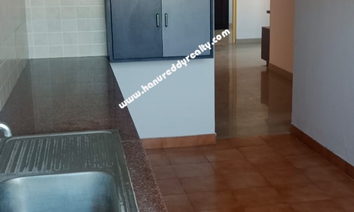 3 BHK Flat for Sale in Industrial Suburb