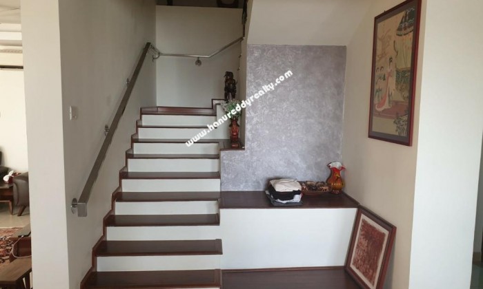6 BHK Duplex Flat for Sale in Thoraipakkam