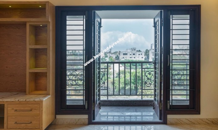 2 BHK Flat for Sale in Porur