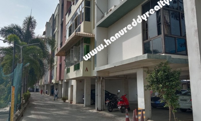 2 BHK Flat for Sale in Kazhipattur