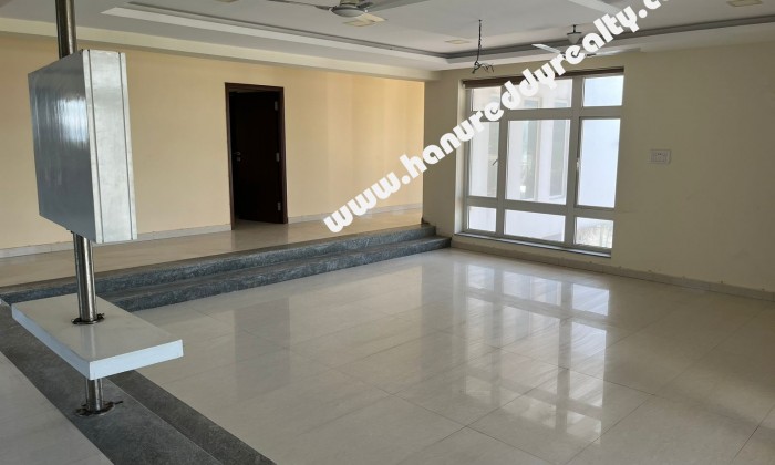8 BHK Duplex House for Sale in Uthandi