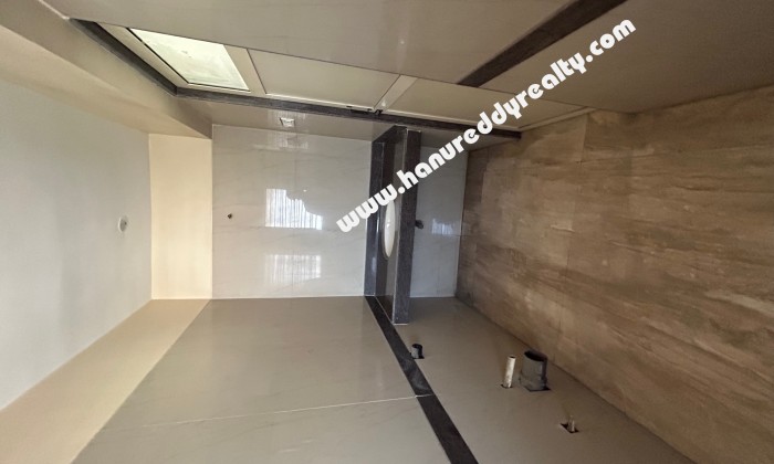 4 BHK Flat for Sale in Wanowarie