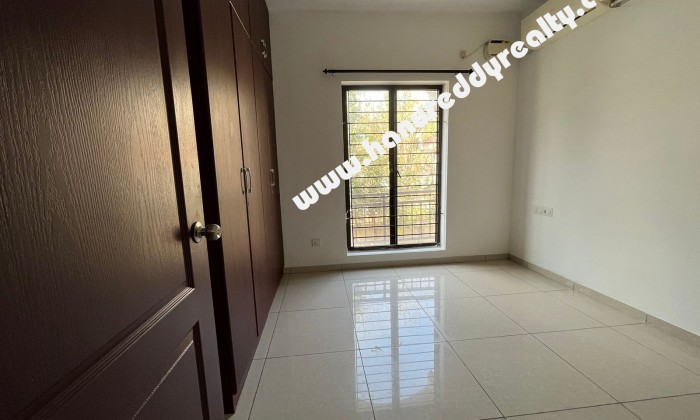 2 BHK Flat for Sale in Thoraipakkam