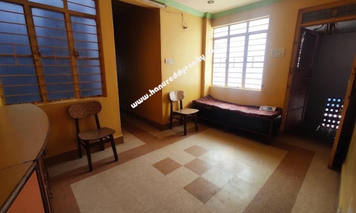 1 BHK Flat for Rent in Shivaji Nagar