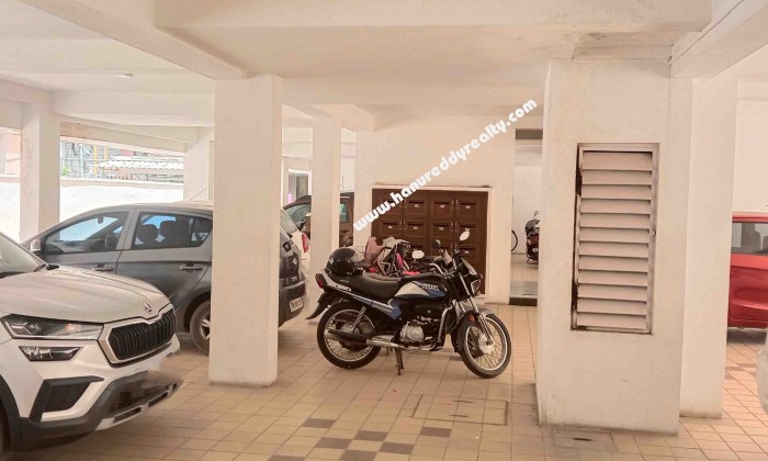 2 BHK Flat for Sale in R S Puram