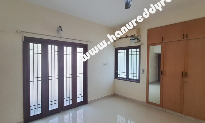 5 BHK Flat for Sale in Raja Annamalaipuram