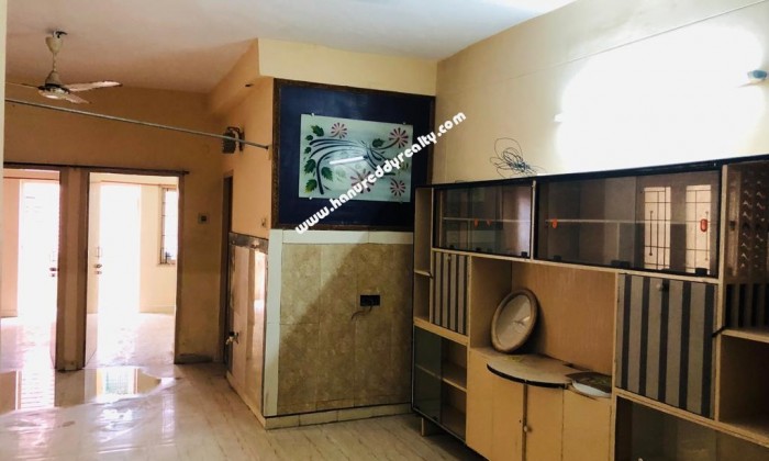 2 BHK Flat for Sale in Beach Road