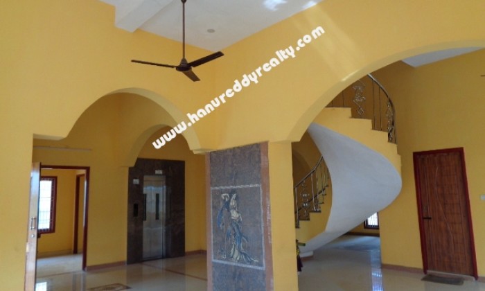 6 BHK Independent House for Sale in Korattur