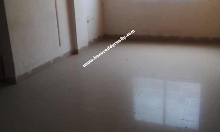 2 BHK Flat for Sale in Wanowarie