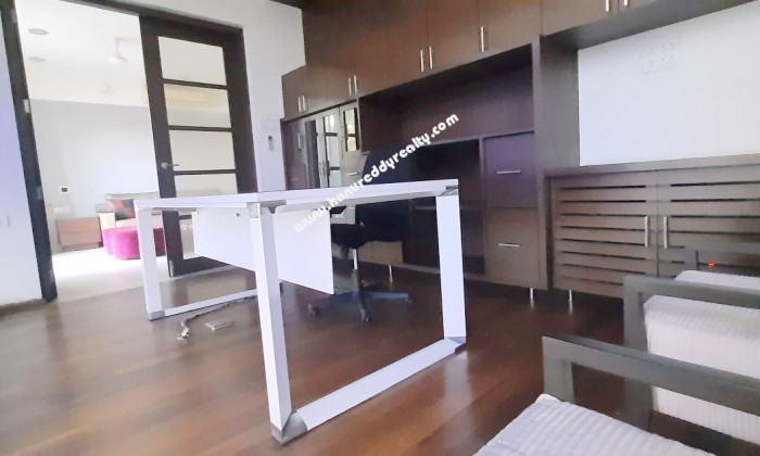 4 BHK Flat for Sale in Thiruvanmiyur