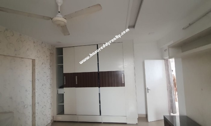 3 BHK Flat for Sale in Maharanipeta