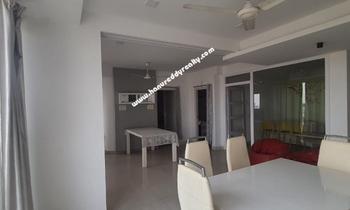 3 BHK Flat for Sale in Maharanipeta