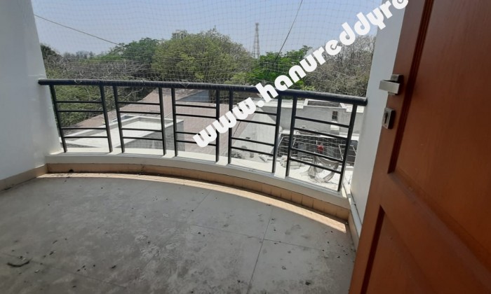 3 BHK Flat for Sale in Race Course