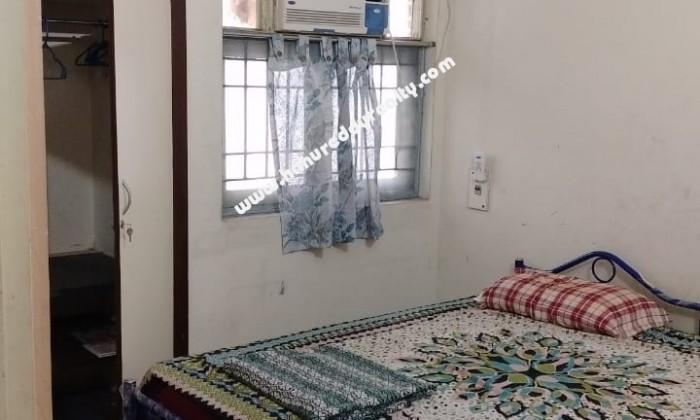 2 BHK Flat for Sale in Mandaveli