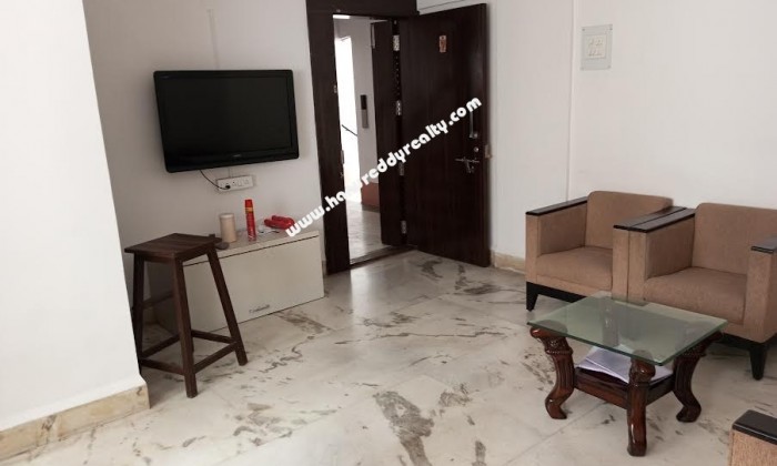 2 BHK Flat for Rent in Model Colony