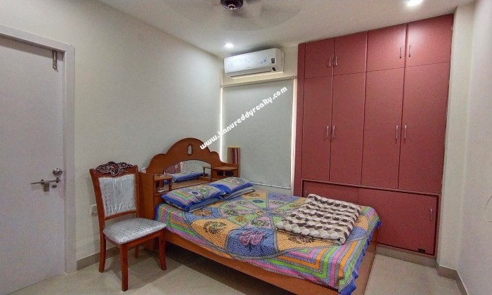 3 BHK Flat for Rent in Velachery