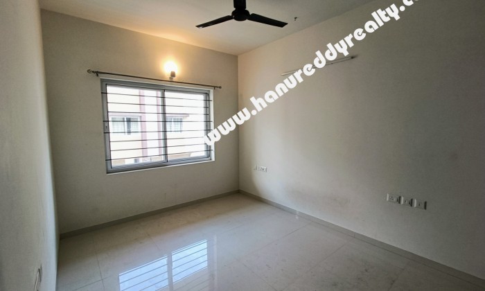 2 BHK Flat for Sale in Korattur