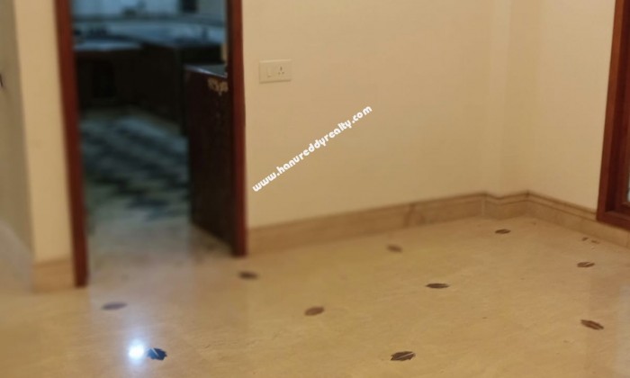 3 BHK Flat for Rent in Poes Garden