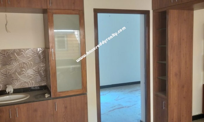 2 BHK Flat for Sale in West Mambalam