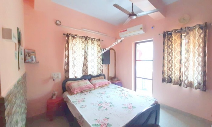 3 BHK Flat for Sale in Thiruvanmiyur