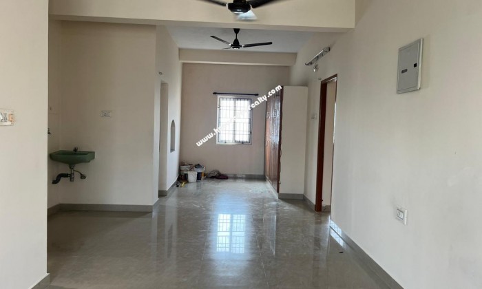 2 BHK Flat for Sale in Kolapakkam