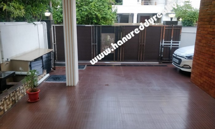 16 BHK Mixed-Residential for Sale in Anna Nagar East
