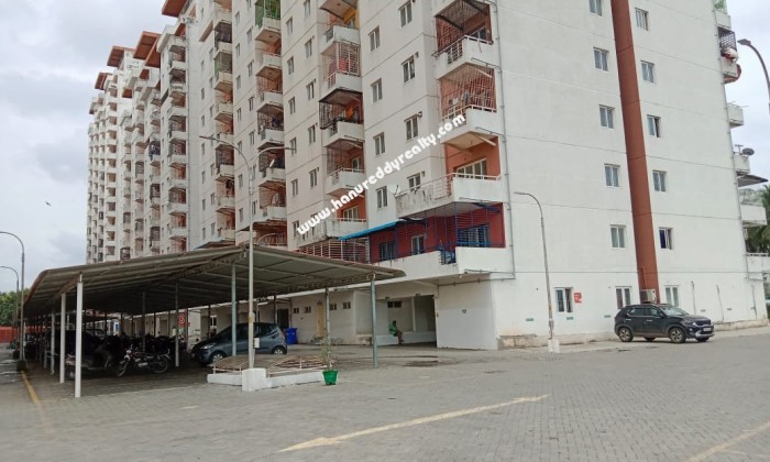 3 BHK Flat for Sale in Padur