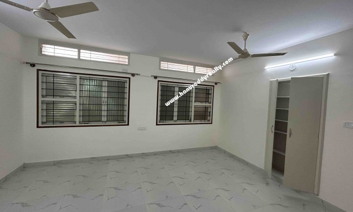 3 BHK Flat for Rent in Basavanagudi