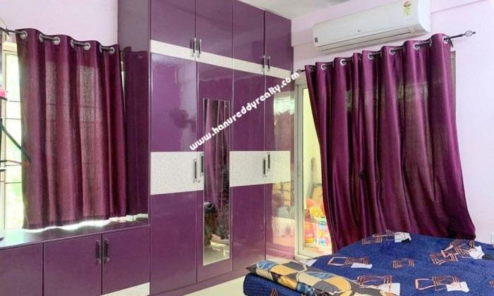 2 BHK Flat for Sale in Semmencherry