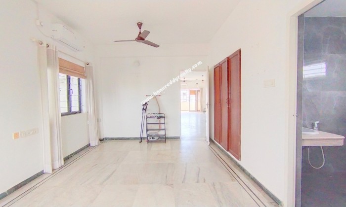 3 BHK Flat for Sale in Raja Annamalaipuram