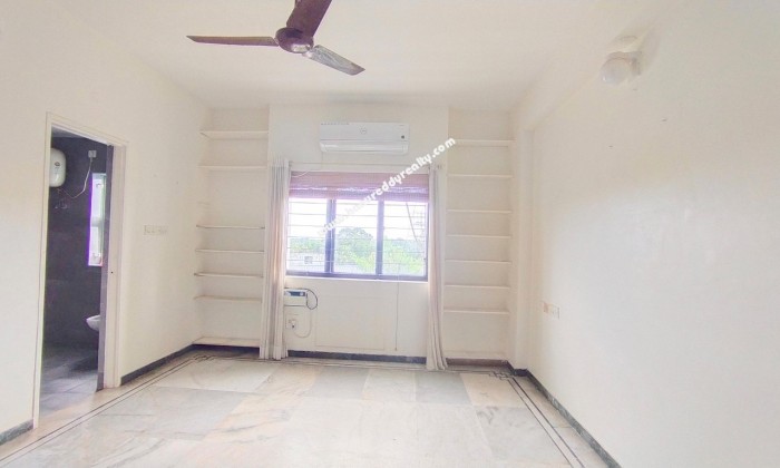 3 BHK Flat for Sale in Raja Annamalaipuram