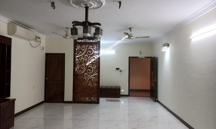 4 BHK Flat for Rent in Mylapore